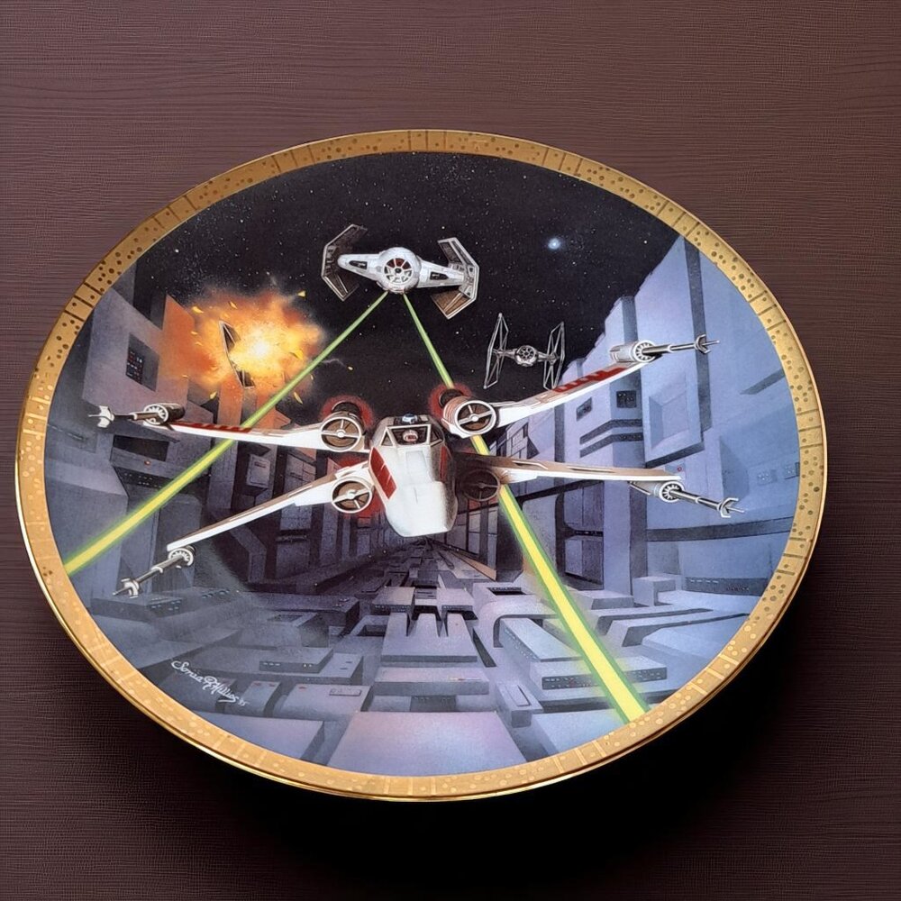 1995 Lucasfilm Hamilton Collection Red Five X-Wing Fighter Collector's Plate